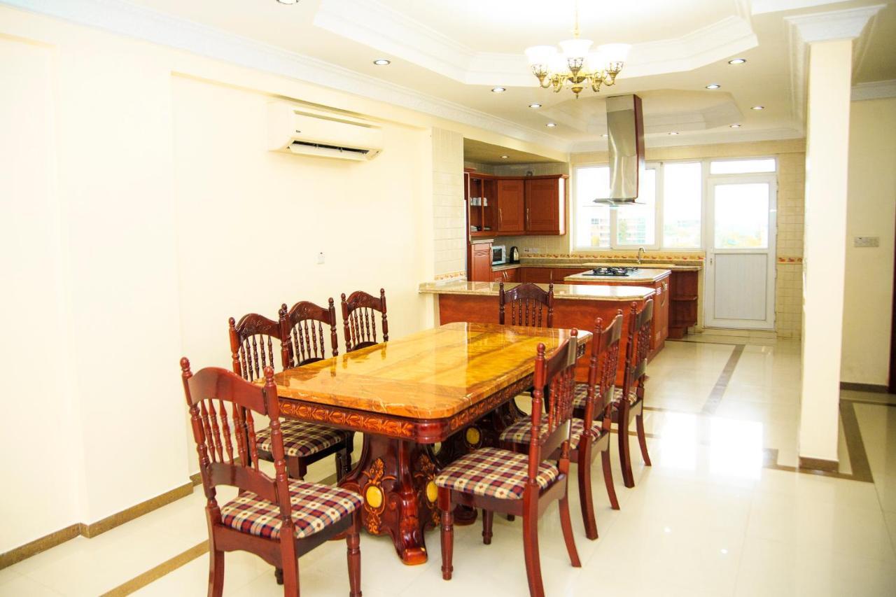 Spacious Apartment Near The Beach In Masaki Dar es Salaam Bagian luar foto