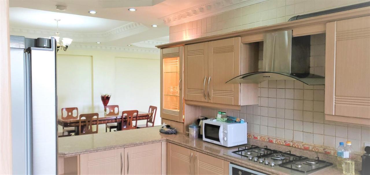 Spacious Apartment Near The Beach In Masaki Dar es Salaam Bagian luar foto