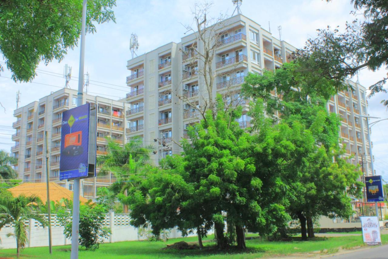 Spacious Apartment Near The Beach In Masaki Dar es Salaam Bagian luar foto